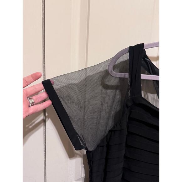 Jessica Howard Plus Size Black Shift Dress Sheer Short Sleeve Flattering Sz 22W - Picture 3 of 12